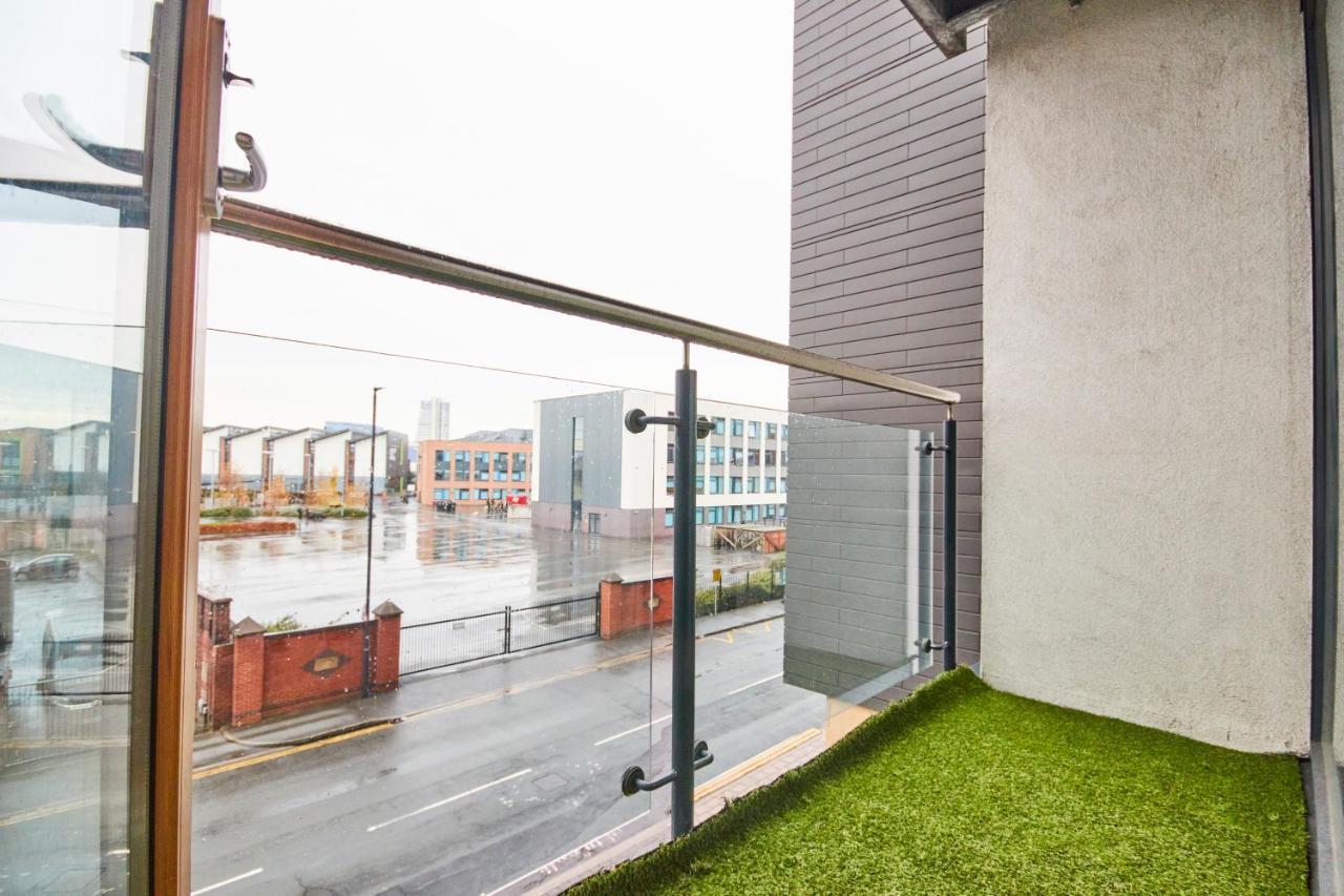 شقة Deluxe City Centre Apt Balcony View& Free Parking! ليدز المظهر الخارجي الصورة